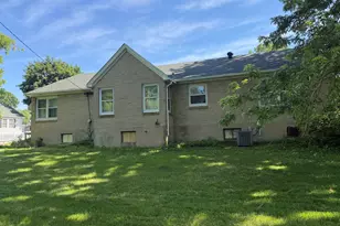 708 E Glover St, Ottawa, IL 61350 - Photo 24