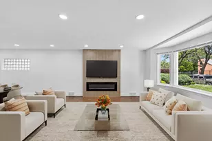 8218 S Yates Blvd, Chicago, IL 60617 - Photo 4