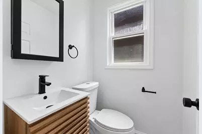 8218 S Yates Boulevard, Chicago, IL 60617 - Photo 12
