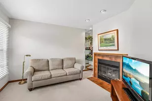 [Address not provided], Buffalo Grove, IL 60089 - Photo 16
