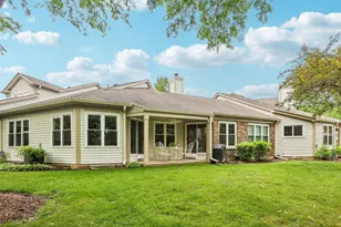 [Address not provided], Buffalo Grove, IL 60089 - Photo 32
