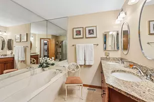 [Address not provided], Buffalo Grove, IL 60089 - Photo 20