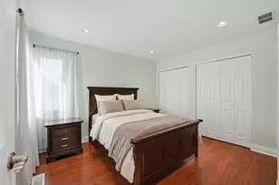 304 University Ln, Elk Grove Village, IL 60007 - Photo 26