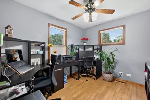 21 S Elmhurst Rd, Prospect Heights, IL 60070 - Photo 20