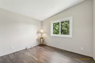 264 Joseph St, Woodstock, IL 60098 - Photo 10