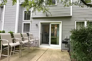 1346 Brunswick Ct, Elgin, IL 60120 - Photo 22