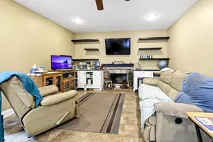 612 Fairview Ln, Schaumburg, IL 60193 - Photo 12