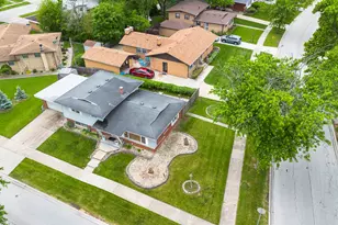 150 Terrace Dr, Chicago Heights, IL 60411 - Photo 2