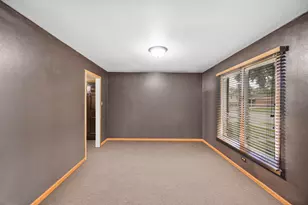 150 Terrace Dr, Chicago Heights, IL 60411 - Photo 4