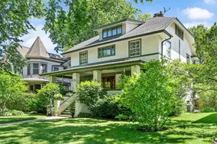 160 N Elmwood Ave, Oak Park, IL 60302 - Photo 2