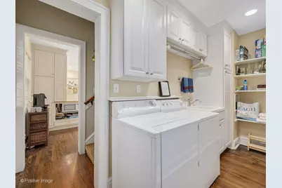 160 N Elmwood Avenue, Oak Park, IL 60302 - Photo 18
