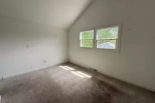 3307 Fountainbleau Dr, Hazel Crest, IL 60429 - Photo 8