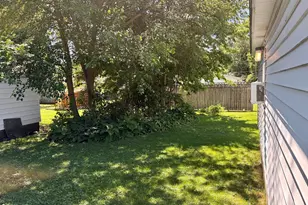 105 S Miller St, Clifton, IL 61727 - Photo 20