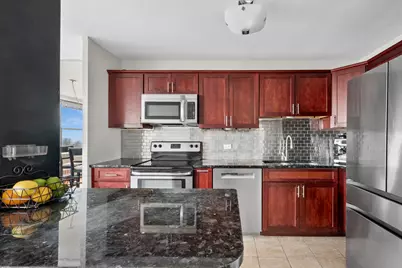 3900 N Lake Shore Drive #9B, Chicago, IL 60613 - Photo 6