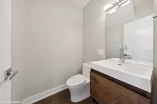 2341 N Drake Ave, Chicago, IL 60647 - Photo 8