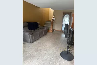 10439 S Albany Avenue, Chicago, IL 60655 - Photo 2