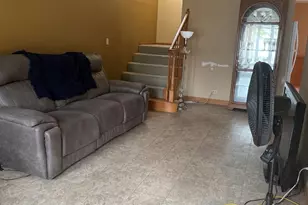 10439 S Albany Ave, Chicago, IL 60655 - Photo 2