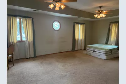 10439 S Albany Avenue, Chicago, IL 60655 - Photo 10