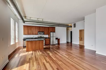1919 S Michigan Avenue #302, Chicago, IL 60616 - Photo 10