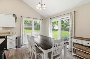 1125 Meghan Ave, Algonquin, IL 60102 - Photo 12