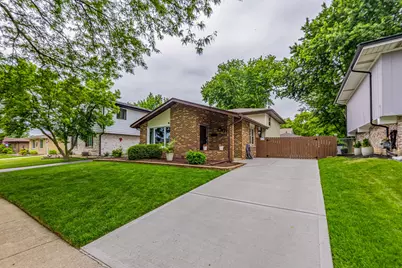 11938 S Tripp Avenue, Alsip, IL 60803 - Photo 1