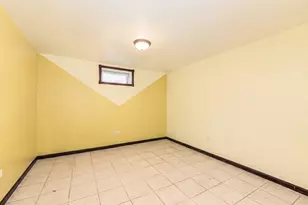 2950 Briarwood Dr W, Mount Prospect, IL 60056 - Photo 26