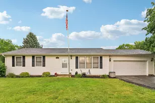 953 N East St, Marengo, IL 60152 - Photo 1
