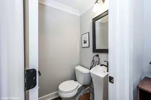 2350 N Kedzie Ave, Chicago, IL 60647 - Photo 16