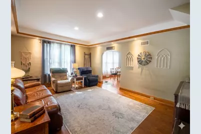 421 Center Street, Woodstock, IL 60098 - Photo 8