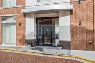 1124 Lake St, Oak Park, IL 60301 - Photo 2