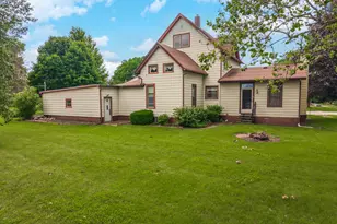 415 N 4th St, Chatsworth, IL 60921 - Photo 4