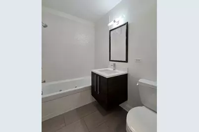 [Address not provided], Chicago, IL 60610 - Photo 10