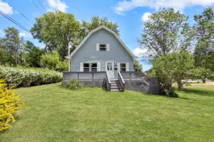 1210 Sun Vu Dr, Freeport, IL 61032 - Photo 4