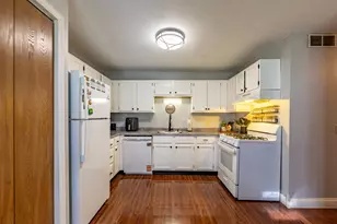 1083 Kane St, South Elgin, IL 60177 - Photo 10