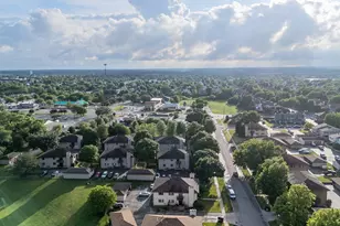 1083 Kane St, South Elgin, IL 60177 - Photo 18