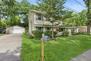 111 Eastwood Ave, Port Barrington, IL 60010 - Photo 2
