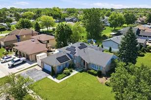 18601 Becker Terrace, Country Club Hills, IL 60478 - Photo 2