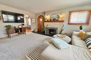 440 W 2nd St, Oglesby, IL 61348 - Photo 16