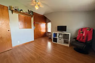 440 W 2nd St, Oglesby, IL 61348 - Photo 24