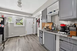 1726 N Sawyer Ave, Chicago, IL 60647 - Photo 18