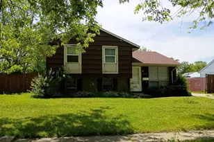 2924 224th Pl, Sauk Village, IL 60411 - Photo 1