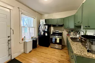 47 Chicago Ave, Oak Park, IL 60302 - Photo 2