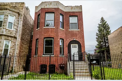 4419 W Gladys Avenue, Chicago, IL 60624 - Photo 1