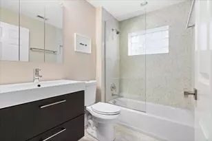 2911 N Racine Ave, Chicago, IL 60657 - Photo 26