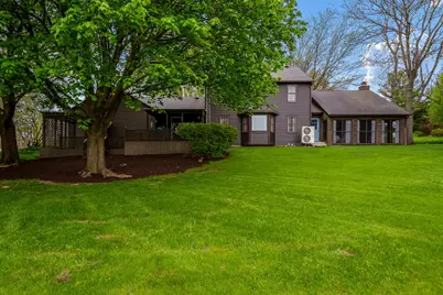 10562 Town Hall Road, Belvidere, IL 61008 - Photo 4