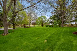 10562 Town Hall Rd, Belvidere, IL 61008 - Photo 2