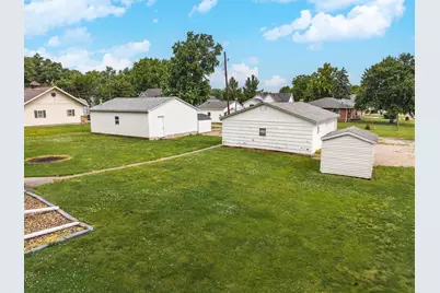 614 E Ash Street, Chatsworth, IL 60921 - Photo 42