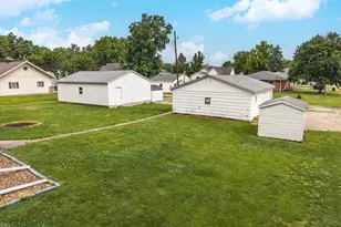 614 E Ash St, Chatsworth, IL 60921 - Photo 42