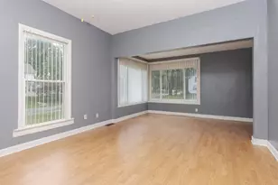 614 E Ash St, Chatsworth, IL 60921 - Photo 12
