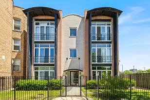6225 S Kenwood Ave, Chicago, IL 60637 - Photo 2
